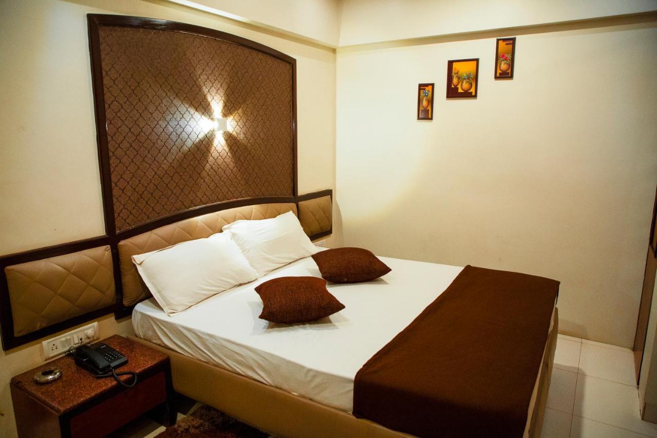 Hotel Ashoka Mire Esterno foto